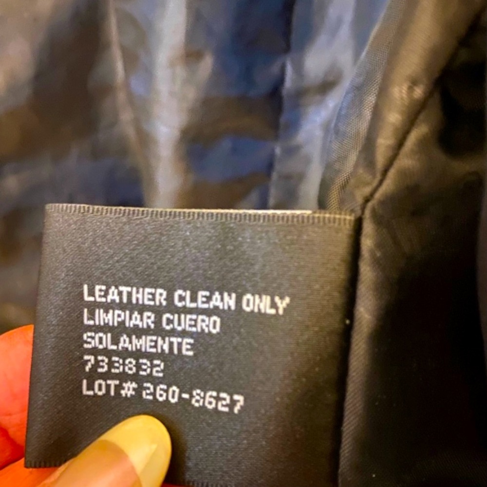 Vintage Black Leather Jacket. Size Large - Picture 5 of 8